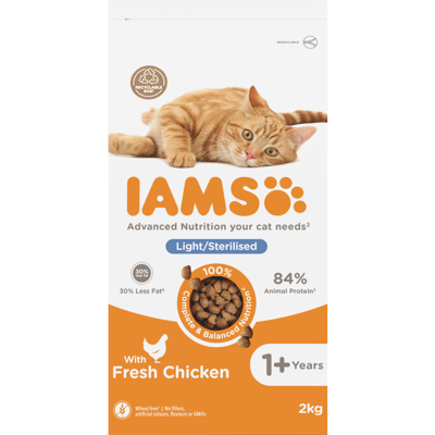 IAMS sausas maistas sterilizuotoms katėms su vištiena, 2 kg