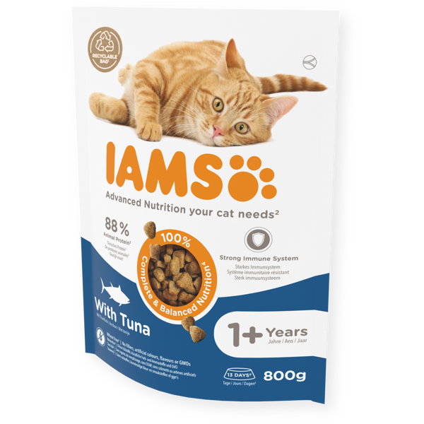 IAMS sausas pašaras katėms su tunu, 800g